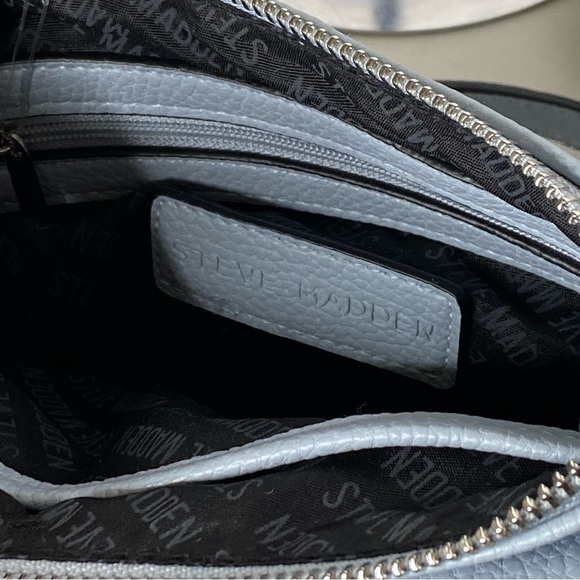 Steve Madden Baby Blue Baria Blue Crossbody Purse - Picture 6 of 8